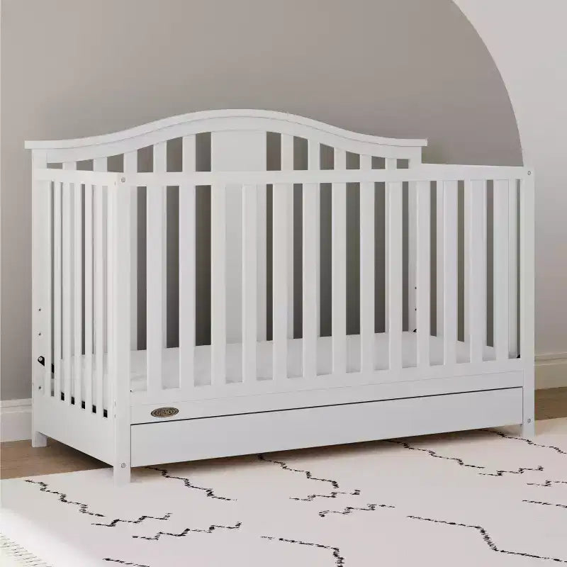 Solano 4-in-1 Convertible Crib with Drawer – Grows with Baby, Nursery Essential
